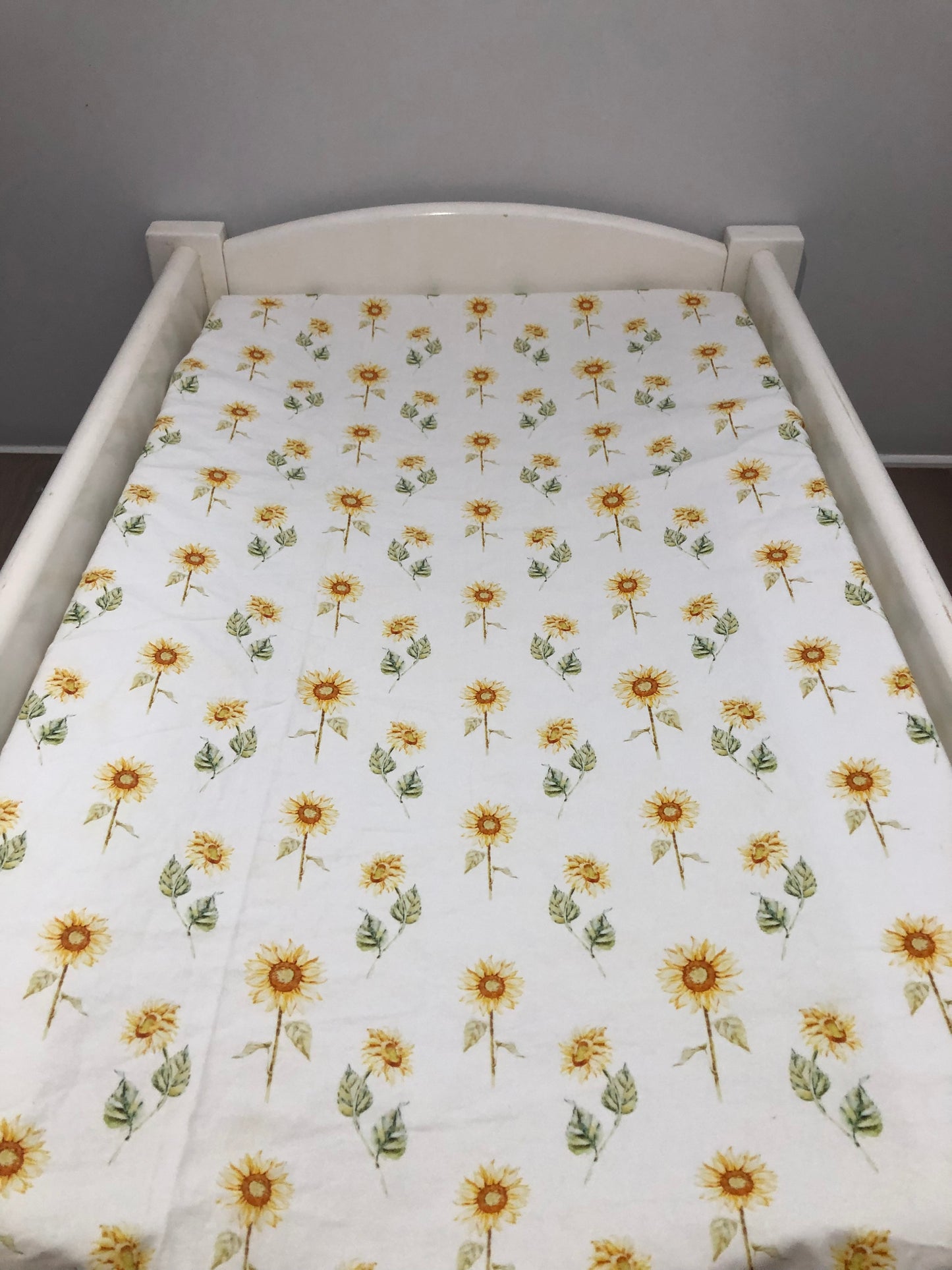 Sunny sunflower - change mat cover/fitted bassinet sheet