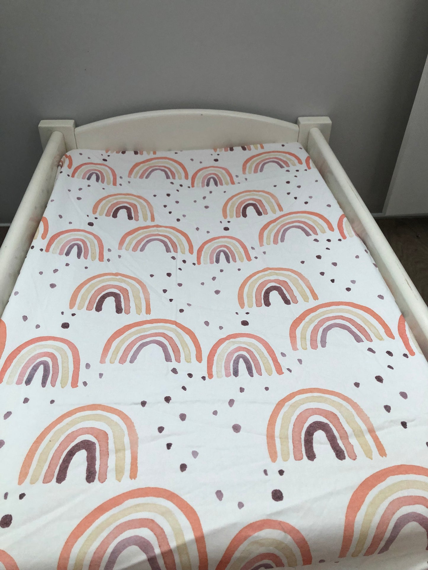 Watercolour Rainbow rust - change mat cover/fitted bassinet sheet